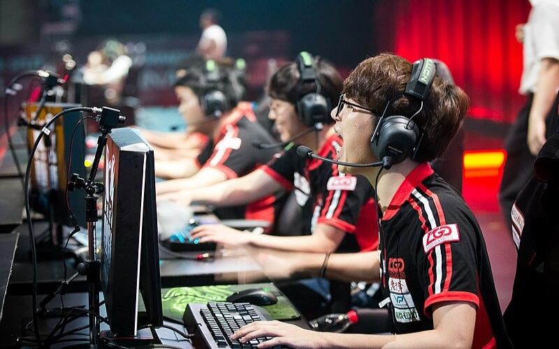 The Richest E-Gamers in the World How Competitive Gaming Became a Billion-Dollar Industry